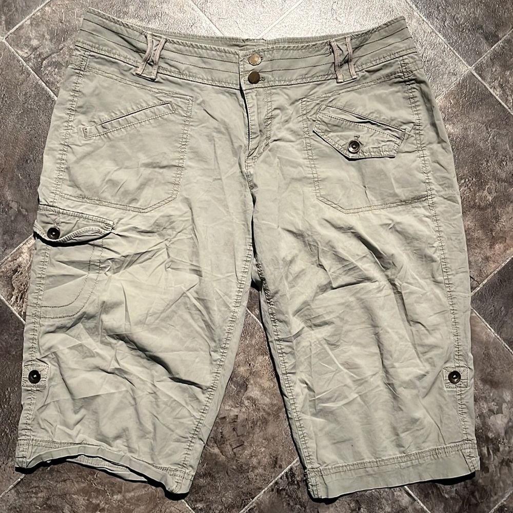 DKNY Green Cargo Capris